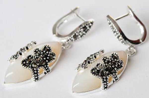 blanco shell marcasita flor piercing dama 925 pendiente de joyerÃa de plata 11/2", Silver
blanco shell marcasita flor piercing dama 925 pendiente de joyerÃa de plata 11/2", Silver