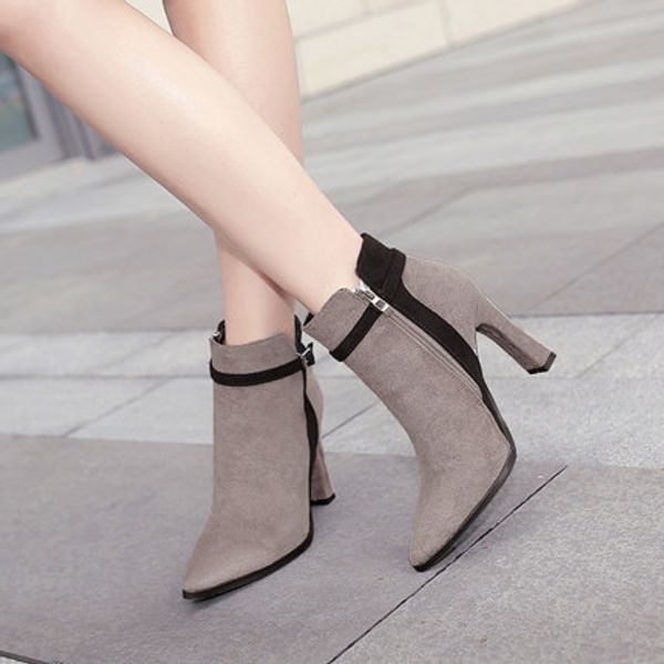 2019 autumn and winter new suede pointed thick with belt buckle short tube color matching boots female, Black
2019 autumn and winter new suede pointed thick with belt buckle short tube color matching boots female, Black