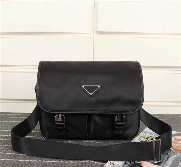 global classic luxury package canvas leather cowhide men's shoulder bag handbag 769 size 26 cm 19 cm 10 cm
global classic luxury package canvas leather cowhide men's shoulder bag handbag 769 size 26 cm 19 cm 10 cm