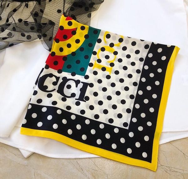 2020 silk scarf size 50cm*50cm f letter style retro female headband lady shawl 3 colors no box, Blue;gray
2020 silk scarf size 50cm*50cm f letter style retro female headband lady shawl 3 colors no box, Blue;gray