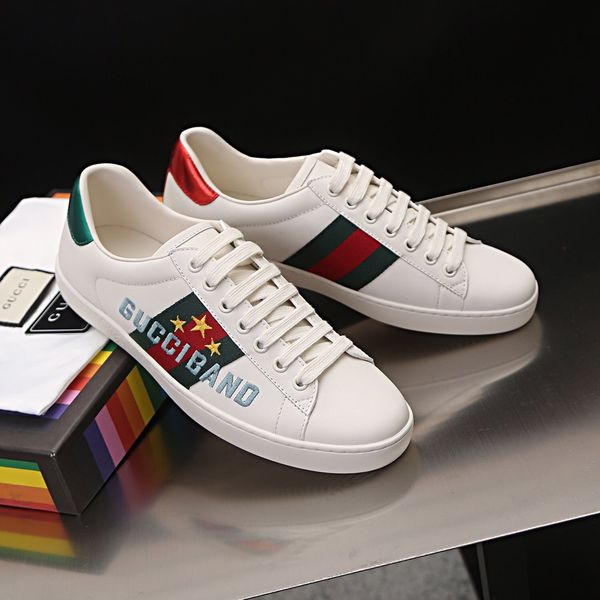 new style high-end luxury designer shoes men's women's party casual jogging sports shoes triple platform men's and women', Black
new style high-end luxury designer shoes men's women's party casual jogging sports shoes triple platform men's and women', Black