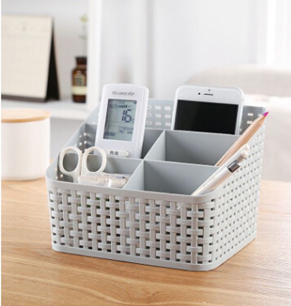 rattan cosmetics storage box makeup skin care products organizer remote control deskcontainer multi-functional sundries storage case
rattan cosmetics storage box makeup skin care products organizer remote control deskcontainer multi-functional sundries storage case