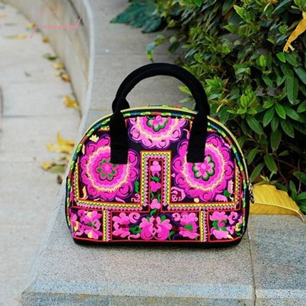 national embroidery bohemian shopping handbagsnice embroidered printed women day clutches bags versatile vintage canvas carrier
national embroidery bohemian shopping handbagsnice embroidered printed women day clutches bags versatile vintage canvas carrier