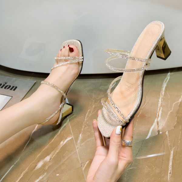 glitter slides high-heeled shoes lady square toe woman's slippers rubber flip flops shose women med fashion jelly heels 2020, Black
glitter slides high-heeled shoes lady square toe woman's slippers rubber flip flops shose women med fashion jelly heels 2020, Black