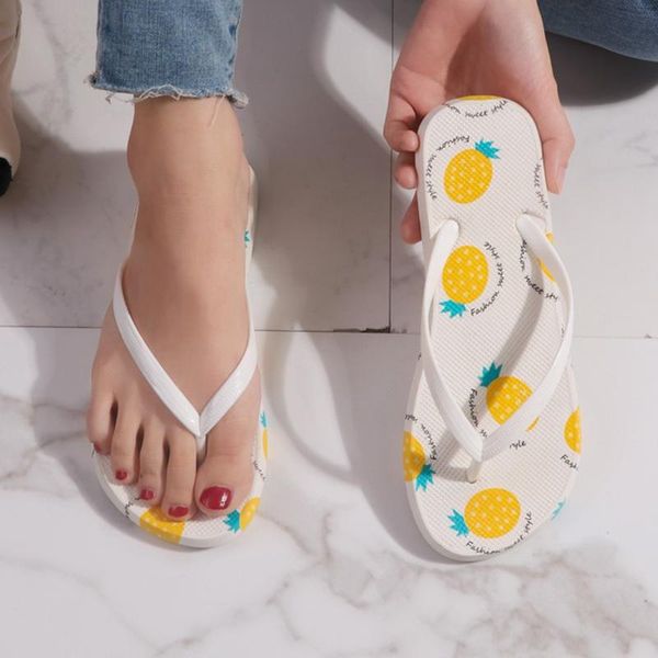 summer slippers women pineapple pattern flip flops beach shoes women non-slip indoor home slippers ladies clip toe flat shoes, Black 
summer slippers women pineapple pattern flip flops beach shoes women non-slip indoor home slippers ladies clip toe flat shoes, Black