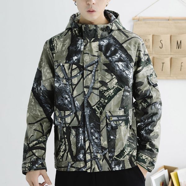 2019 autumn and winter men's new casual camouflage pocket decoration hooded jacket men loose temperament trend cotton, Black;brown
2019 autumn and winter men's new casual camouflage pocket decoration hooded jacket men loose temperament trend cotton, Black;brown