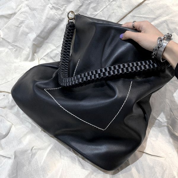 women bags handbag large capacity fashion woven shoulder bag for female black big totes soft pu leather shopping bag bolsahand bag large cap
women bags handbag large capacity fashion woven shoulder bag for female black big totes soft pu leather shopping bag bolsahand bag large cap