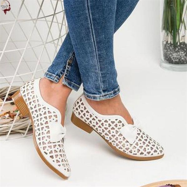 2020 summer women hollow out beach shoes ladies slip on low heel pointed toe shoes female casual bow tie sandals big size 43 y200702, Black
2020 summer women hollow out beach shoes ladies slip on low heel pointed toe shoes female casual bow tie sandals big size 43 y200702, Black