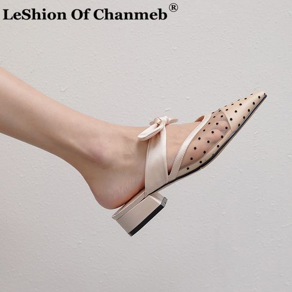 women mules shoes spring low heels sweet bow-tie shoes 2020 casual pointed toe female nude polka dot mules plus size 33-43, Black
women mules shoes spring low heels sweet bow-tie shoes 2020 casual pointed toe female nude polka dot mules plus size 33-43, Black