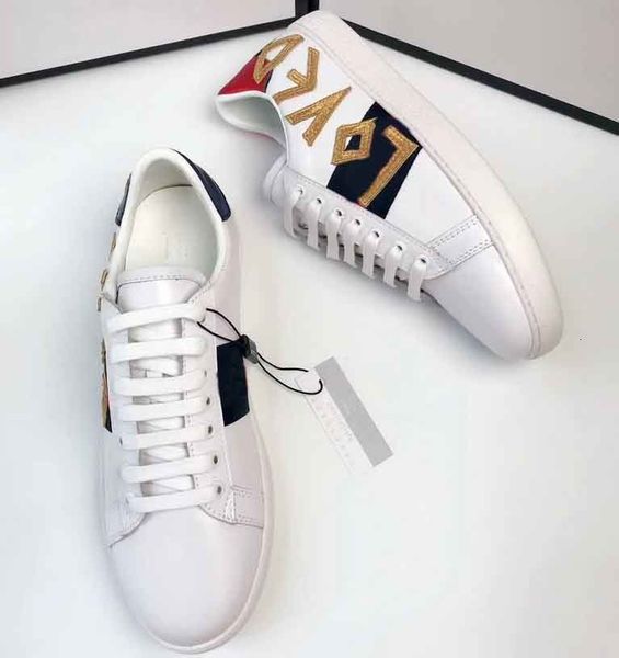 2019 men designer shoes fashion leather sneaker ace shoes animal leather deisgner women shoes luxury sneakers with box
2019 men designer shoes fashion leather sneaker ace shoes animal leather deisgner women shoes luxury sneakers with box