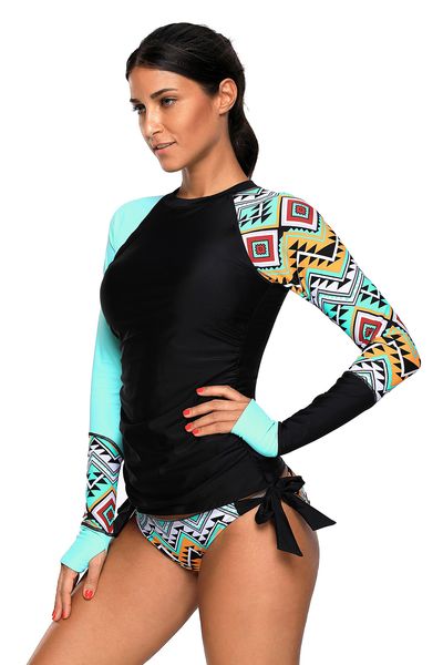 high collar, long sleeve, color printing, no steel support, triangular large split swimwear with chest pad
high collar, long sleeve, color printing, no steel support, triangular large split swimwear with chest pad