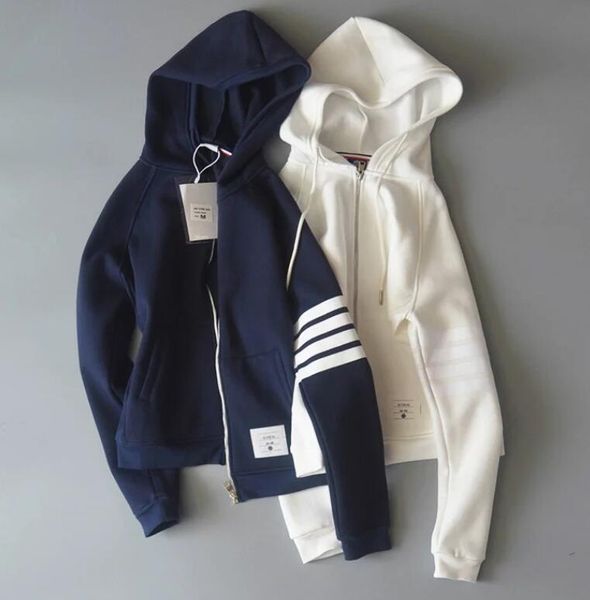 Ранний осенний прилив новый двусторонний плед рукава мужчины и женщины с одинако
Ранний осенний прилив новый двусторонний плед рукава мужчины и женщины с одинако