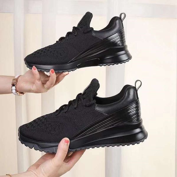 2020 new designer black white sneakers men women special materials trainers fashion breathable runner shoes size 35-45
2020 new designer black white sneakers men women special materials trainers fashion breathable runner shoes size 35-45
