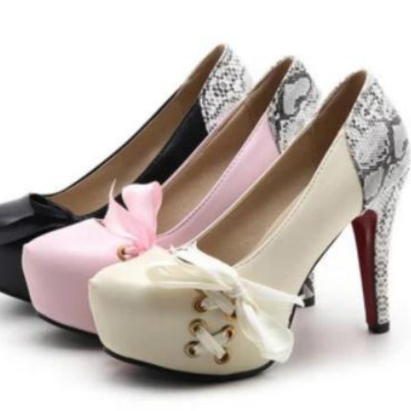 spring and autumn 2019 new fashion versatile bowknot women's shoes blue collage high heels round head waterproof high heels, Black
spring and autumn 2019 new fashion versatile bowknot women's shoes blue collage high heels round head waterproof high heels, Black