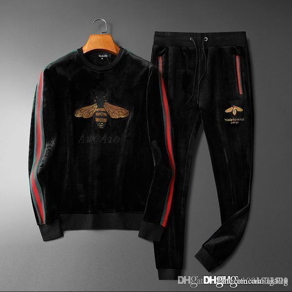 19ss europe station menswear autumn/winter new small bee sequined korean version sweater trousers gold silk two-piece fleece size -5xl, Gray
19ss europe station menswear autumn/winter new small bee sequined korean version sweater trousers gold silk two-piece fleece size -5xl, Gray