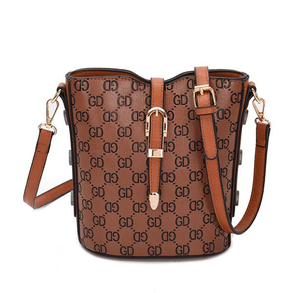 new large-capacity fashion bucket handbags trend printing ladies shoulder bag wild messenger bag temperament small square
new large-capacity fashion bucket handbags trend printing ladies shoulder bag wild messenger bag temperament small square