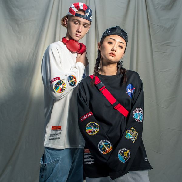 autumn and winter new design of the universe labeling process embroidery youth couple loose tide brand thin sweatshirts, Black
autumn and winter new design of the universe labeling process embroidery youth couple loose tide brand thin sweatshirts, Black