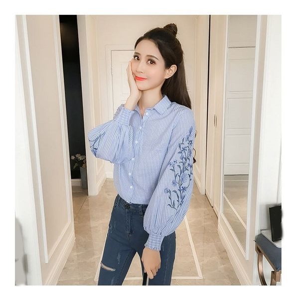 2019 loose women stripped shirts turn down collar embroidery blouses casual lantern long sleeve ruffle shirts, White
2019 loose women stripped shirts turn down collar embroidery blouses casual lantern long sleeve ruffle shirts, White