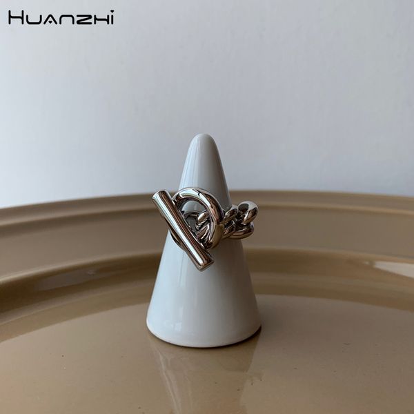 hz new 2019 exquisite simple geometric ot chain hollow silver metal hip hop rings for women girls party jewelry gifts
hz new 2019 exquisite simple geometric ot chain hollow silver metal hip hop rings for women girls party jewelry gifts