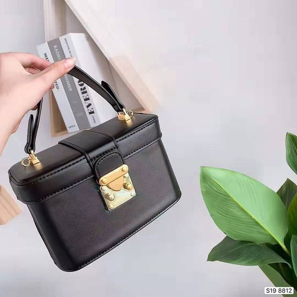 pink sugao brand shoulder bag women handbag purse luxury tote bags retro box handbag functional wild bag trunk shape high quality
pink sugao brand shoulder bag women handbag purse luxury tote bags retro box handbag functional wild bag trunk shape high quality