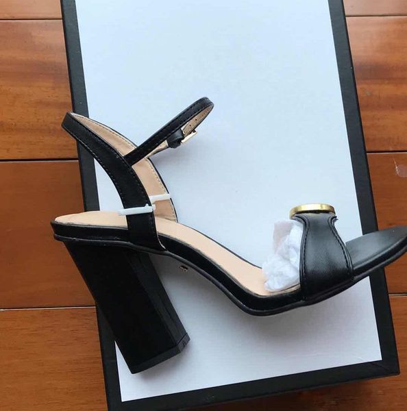 кожа женщины шпильки сандалии slingback насосы дамы сексуальные высокие каблуки 9.5 см мода заклепки свадебное платье обувь, Black
кожа женщины шпильки сандалии slingback насосы дамы сексуальные высокие каблуки 9.5 см мода заклепки свадебное платье обувь, Black