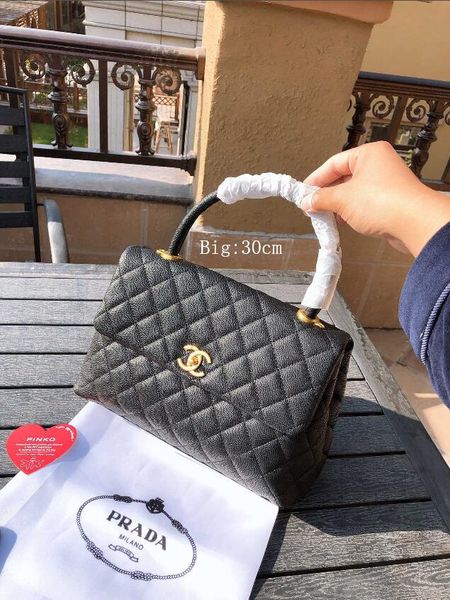 classic style fashionable lady chain bag simple leisure diamond feel comfortable three sizes 30 cm / 27 cm / 24 cm a
classic style fashionable lady chain bag simple leisure diamond feel comfortable three sizes 30 cm / 27 cm / 24 cm a