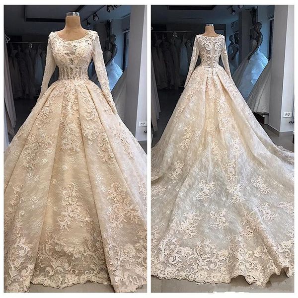 dubai arabic luxury scoop neck lace appliques a-line wedding dress long sleeves court train wedding dressbridal gowns robe de mariee, White
dubai arabic luxury scoop neck lace appliques a-line wedding dress long sleeves court train wedding dressbridal gowns robe de mariee, White