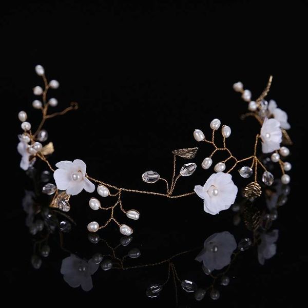 baroque jewelry handmade freshwater beads crystal vine golden leaf flower headdress queen wedding party dress hair accessories, Golden;white
baroque jewelry handmade freshwater beads crystal vine golden leaf flower headdress queen wedding party dress hair accessories, Golden;white