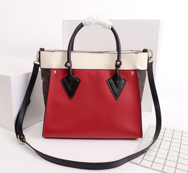 2019 woc cf newlarge color fashion shoulder bag, large size design, super capacity, rainbow tone, very bright, necessary for travel
2019 woc cf newlarge color fashion shoulder bag, large size design, super capacity, rainbow tone, very bright, necessary for travel