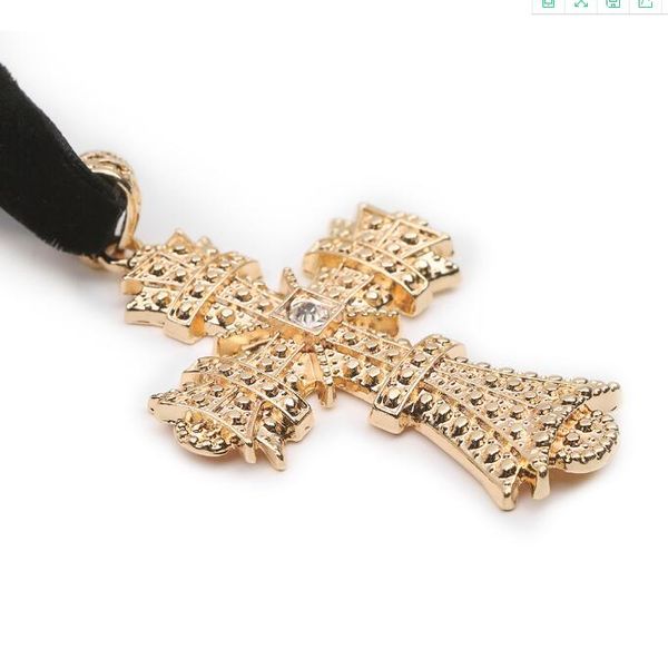 wholesale-cross ladies necklace european and american classic exaggerated wild alloy diamond ladies necklace women pendants, Golden;silver
wholesale-cross ladies necklace european and american classic exaggerated wild alloy diamond ladies necklace women pendants, Golden;silver