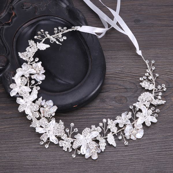 wedding bride headdress rhinestone flower headband gols/silver-plated trombone wedding hair accessories adjustable, White;golden
wedding bride headdress rhinestone flower headband gols/silver-plated trombone wedding hair accessories adjustable, White;golden