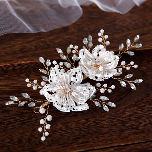 2019 new bride wedding headdress korean sweet handmade beautifully beaded hairband wedding flower hair accessories, Golden;white
2019 new bride wedding headdress korean sweet handmade beautifully beaded hairband wedding flower hair accessories, Golden;white