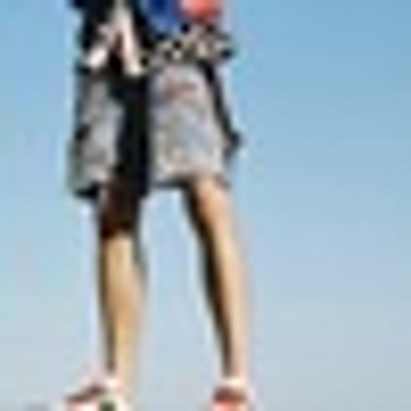 2019 spring and summer new products europe and america ins high street dark cashew flower checkerboard hole damage denim shorts, Blue
2019 spring and summer new products europe and america ins high street dark cashew flower checkerboard hole damage denim shorts, Blue
