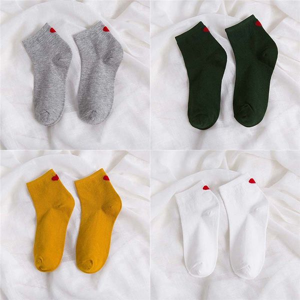 autumn new heart-shaped pattern soft cotton socks japanese style fashion sweet women comfortable stocks k, Black;white
autumn new heart-shaped pattern soft cotton socks japanese style fashion sweet women comfortable stocks k, Black;white