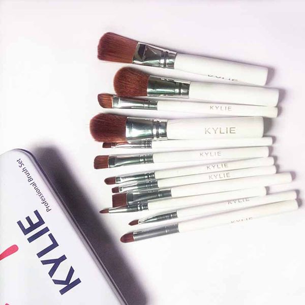 Pincéis de maquiagem e_store2015
Pincéis de maquiagem e_store2015