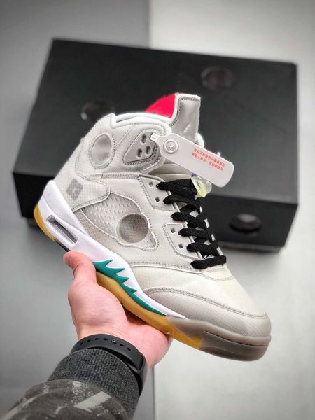 2020 new 5s basketball shoes off 5 white gray sports высококачественные кроссовки дизайнерские кроссовки с коробкой size40-47.5
2020 new 5s basketball shoes off 5 white gray sports высококачественные кроссовки дизайнерские кроссовки с коробкой size40-47.5