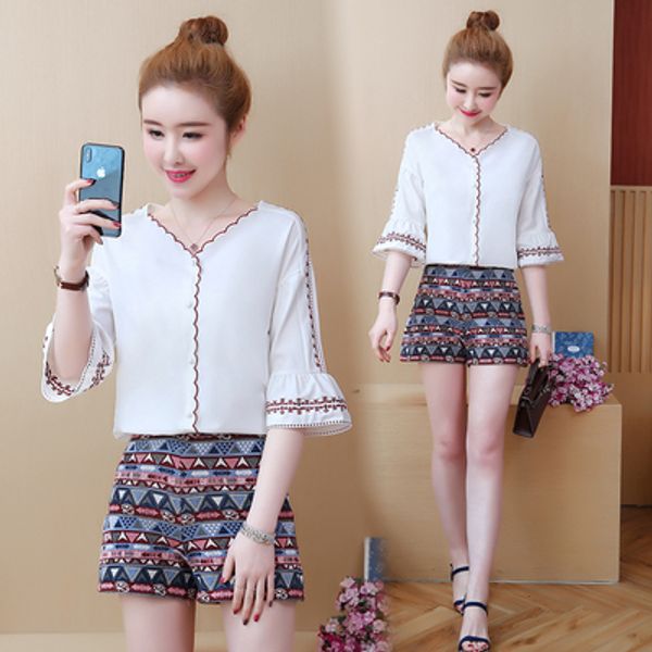 geometric women two piece outfits summer print short sets for woman matching sets ensemble femme 2 piece womens outfits, White
geometric women two piece outfits summer print short sets for woman matching sets ensemble femme 2 piece womens outfits, White