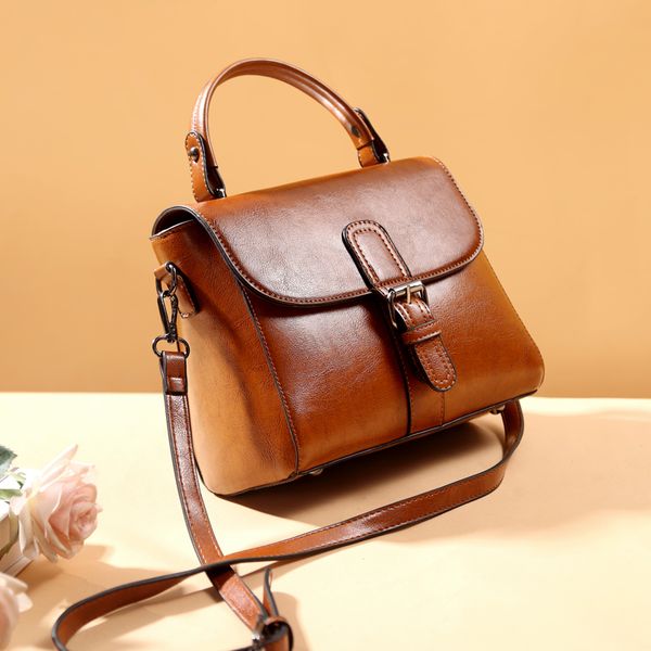 2020 vintage genuine leather designer luxury handbags women messenger bags cowhide small shoulder summer bag bolsa
2020 vintage genuine leather designer luxury handbags women messenger bags cowhide small shoulder summer bag bolsa