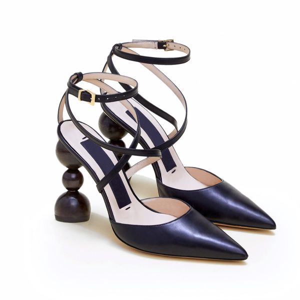 Women Sandals Designer Shoes Luxury slides Summer Fashion suede pumps with geometric heel Sandals Les Camil Genuine Leather dress shoes
Women Sandals Designer Shoes Luxury slides Summer Fashion suede pumps with geometric heel Sandals Les Camil Genuine Leather dress shoes