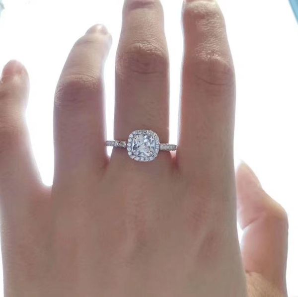 2020 luxury designer ring engagement ring love diamond ring wedding anniversary fashion 1, Slivery;golden
2020 luxury designer ring engagement ring love diamond ring wedding anniversary fashion 1, Slivery;golden