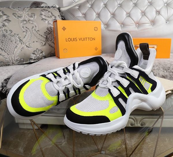 star same style luxury fashiondesigner couple shoes jogging casual shoes outdoor sports basketball shoes triple platform vintage brand jhndr, Black
star same style luxury fashiondesigner couple shoes jogging casual shoes outdoor sports basketball shoes triple platform vintage brand jhndr, Black