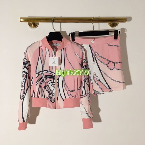 high end women girl pink shorts set short bomber jacket horse patchwork print zip long sleeve outerwear mini a-line pants milan fashion suit, White
high end women girl pink shorts set short bomber jacket horse patchwork print zip long sleeve outerwear mini a-line pants milan fashion suit, White