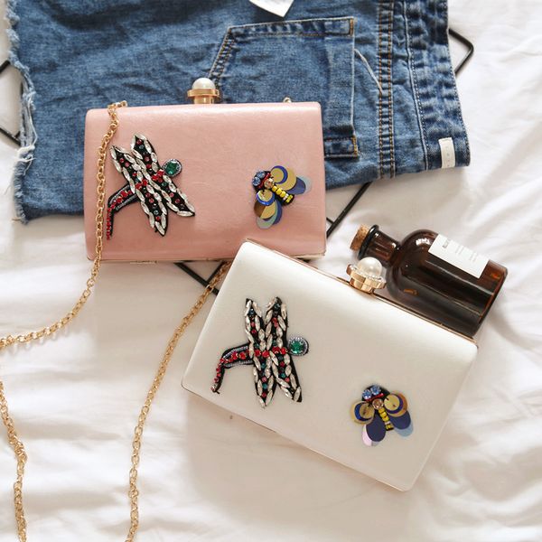 new dinner mini clutch fashion personality chain small square bag female pu leather crossbody bag banquet shoulder
new dinner mini clutch fashion personality chain small square bag female pu leather crossbody bag banquet shoulder