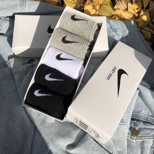 Stocking tide brand teenager tudent hip hop tyle long ock letter embroideried ock athlete leg warmer triped ock
Stocking tide brand teenager tudent hip hop tyle long ock letter embroideried ock athlete leg warmer triped ock