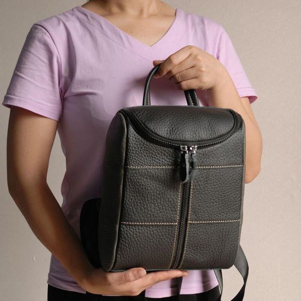 large genuine leaher backpack travel backpack mochilas real leathe purse and soft leather
large genuine leaher backpack travel backpack mochilas real leathe purse and soft leather