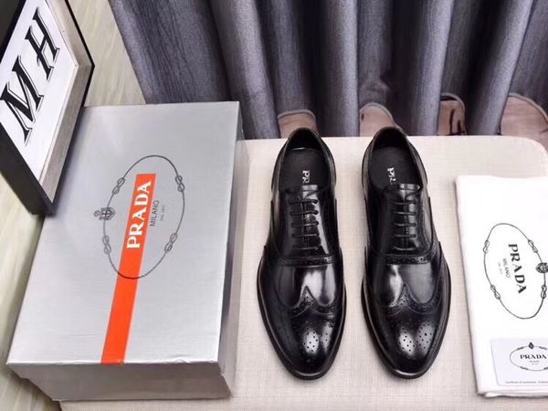 luxurious brand patent leather men wedding party black blue dress shoes men's banquet footwear
luxurious brand patent leather men wedding party black blue dress shoes men's banquet footwear