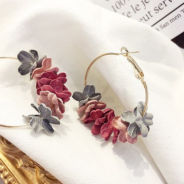 elegant fabric flower drop earrings bijoux petal ear circle big charms round earrings for women boucle d'oreille femme 2018, Silver
elegant fabric flower drop earrings bijoux petal ear circle big charms round earrings for women boucle d'oreille femme 2018, Silver