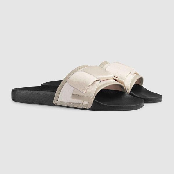 mens and womens oversize sylvie web bow moulded rubber footbed size euro 35-45, Black
mens and womens oversize sylvie web bow moulded rubber footbed size euro 35-45, Black