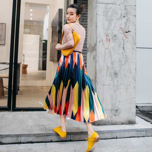 2020summer women's high waist pleated skirt contrast new hong kong style retro fashion big swing skirt large size pleated, Black
2020summer women's high waist pleated skirt contrast new hong kong style retro fashion big swing skirt large size pleated, Black