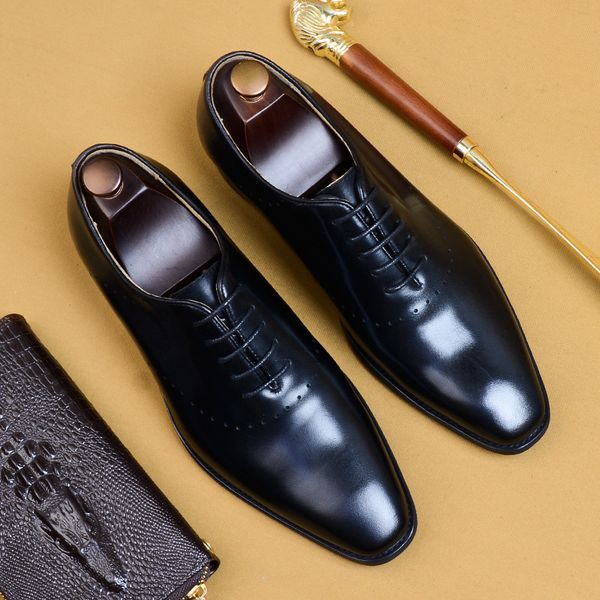 new arrival british business men's casual leather shoes black brown lace-up brogue shoes
new arrival british business men's casual leather shoes black brown lace-up brogue shoes